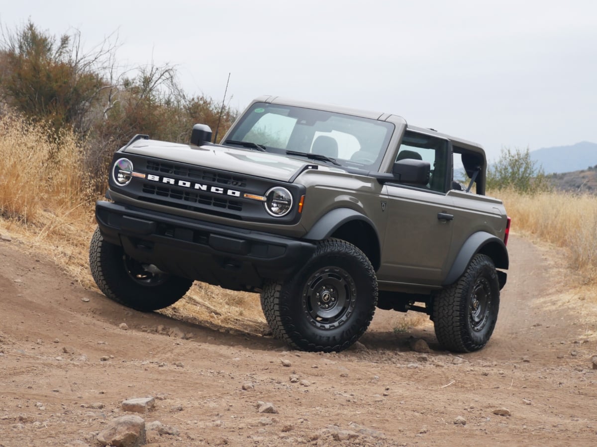 2025 Ford Bronco Base 2-Door Review Update